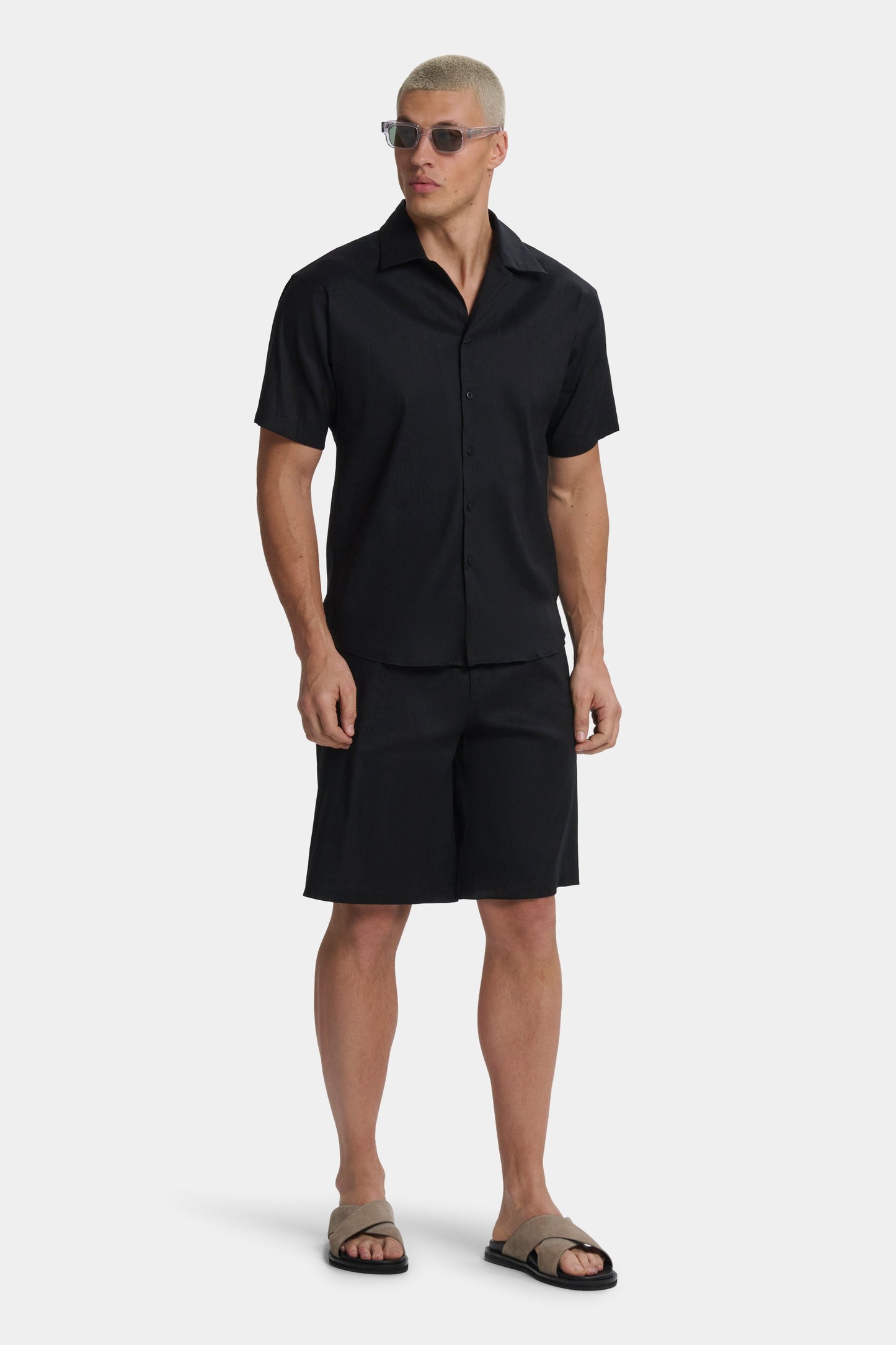 PANTALONES CORTOS DE LINO