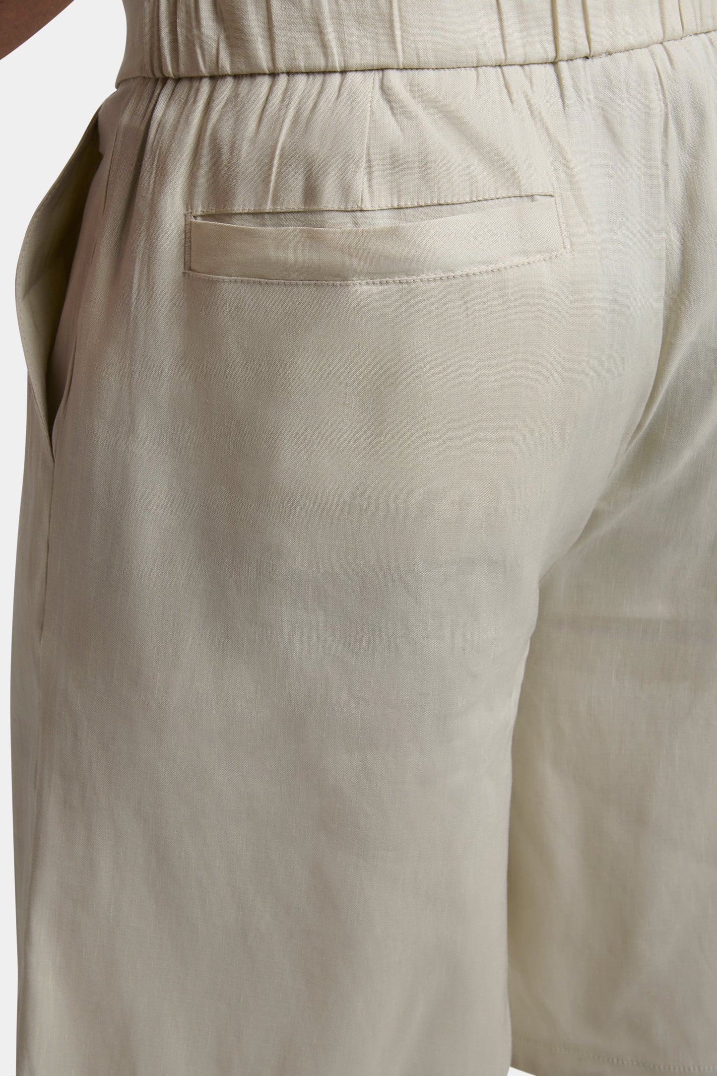 PANTALONES CORTOS DE LINO