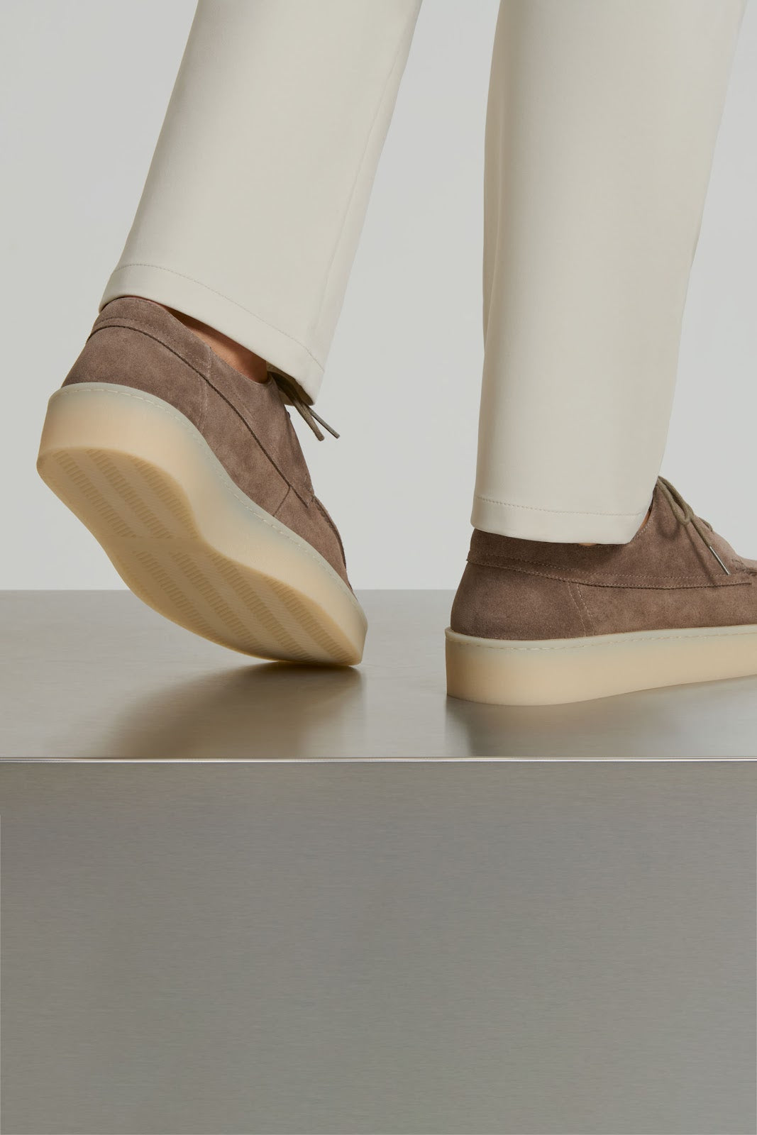 MOCASÍN CLÁSICO CON CORDONES