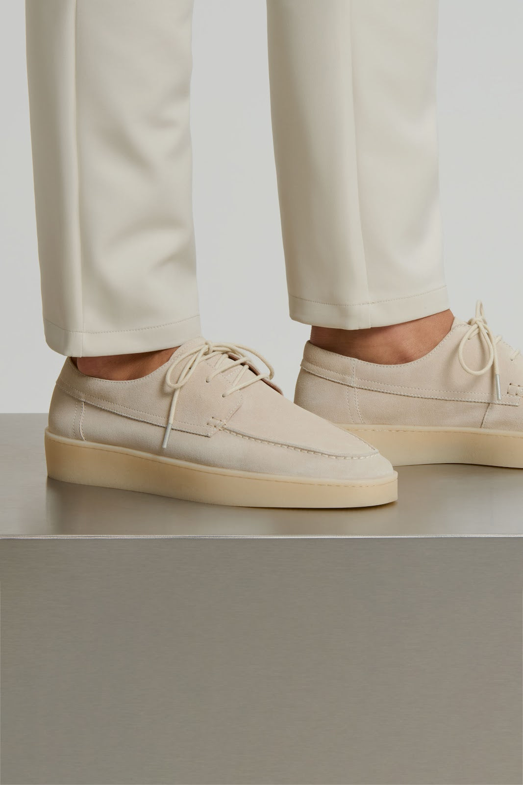 MOCASÍN CLÁSICO CON CORDONES