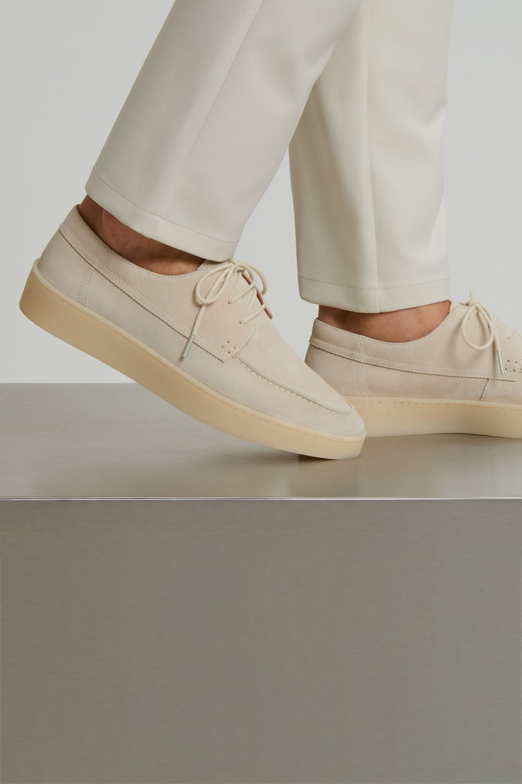 MOCASÍN CLÁSICO CON CORDONES