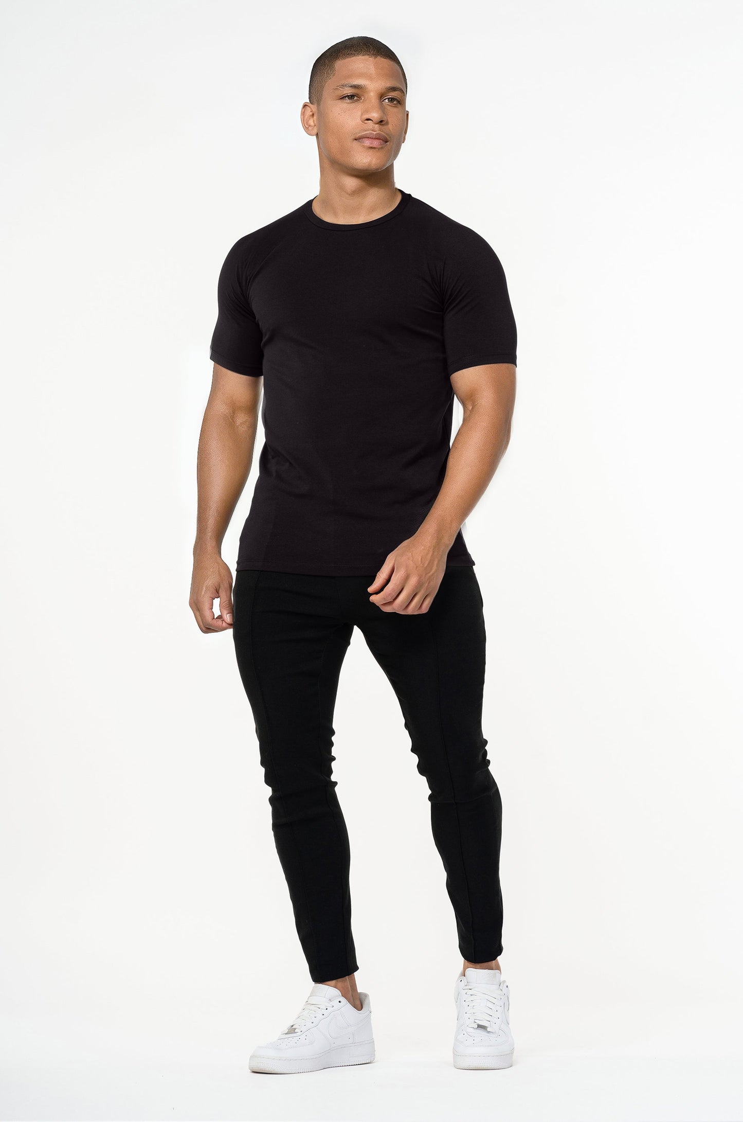 THE ESSENTIAL T-SHIRT